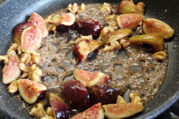 maple syrup and butter with figs and walnuts