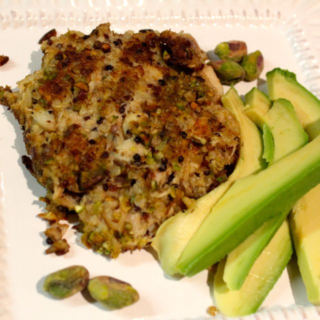 crabcake-avocado-plate