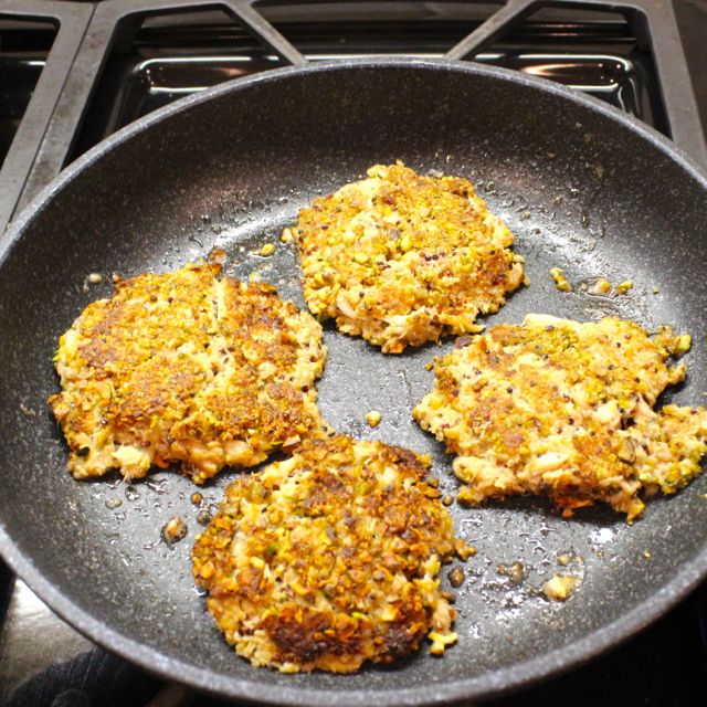 crabcakes-browned