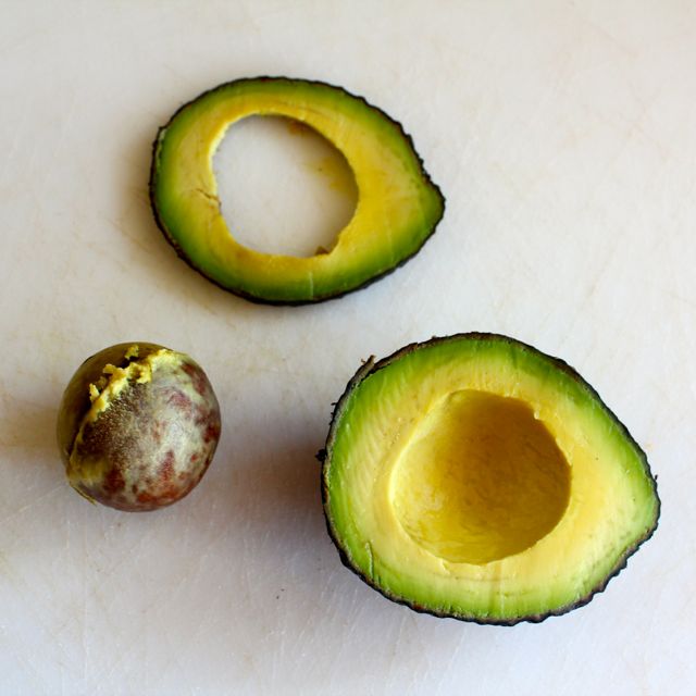 fresh-avocado-under-side-thin-slice